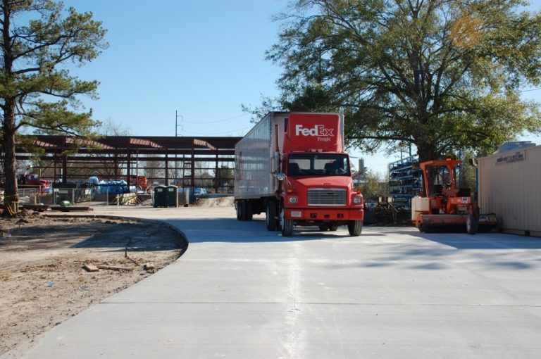 THE FIRST 18WHEELER TURNS OUR NEW DRIVE Venturetech